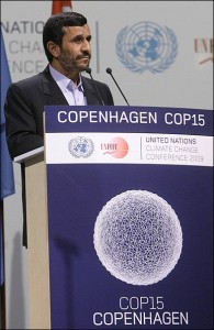 احمدی نژاد در کپنهاگ - عکس از خبرگزاری فرانسه