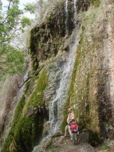 با اروند در کنار آبشار میمند - منطقه حفاظت شده دنا