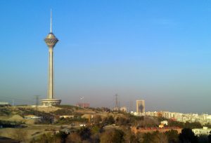 سایه برج میلاد بر روی برج تهران!