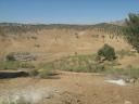 آثار تخریب و فرسایش زوال خاک در اطراف روستای چین کاملاً مشهود است. چرا؟!