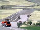 البته این تخریبها و خاکبرداری ها برای احداث خط آهن میانه به بستان آباد در حال رخ دادن در همان منطقه کوه بزگوش است!